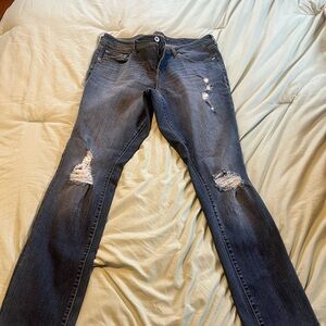 Torrid ripped/Distressed premium boyfriend Jeans Women’s 16R